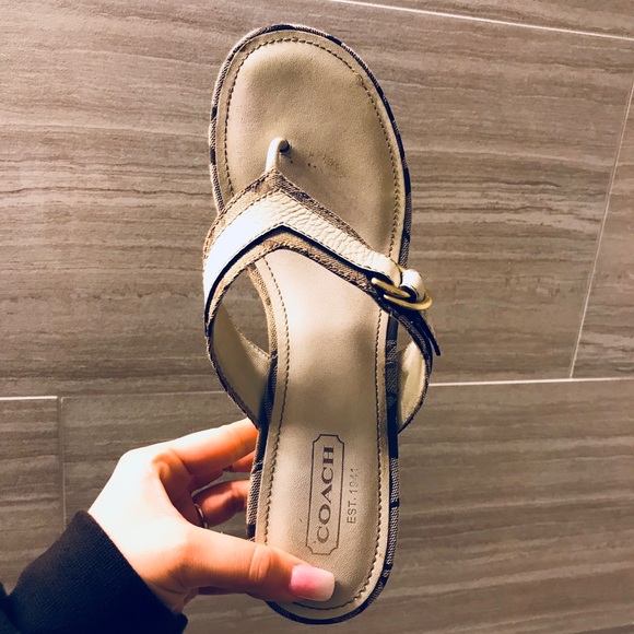 Coach Wedges - Picture 3 of 4